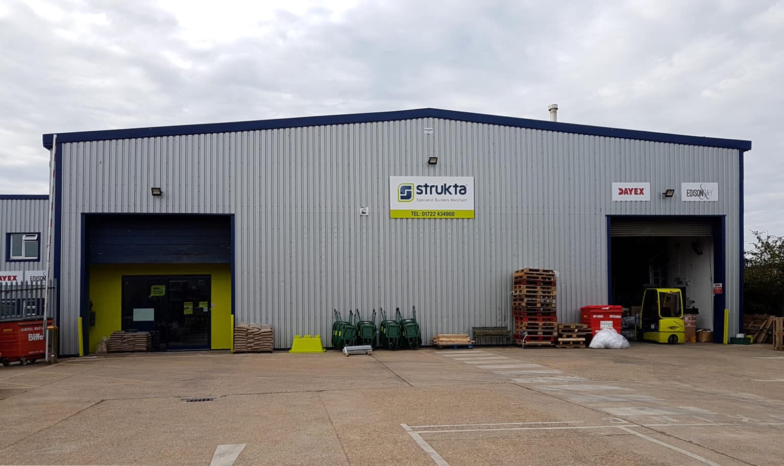 strukta Specialist Builders Merchant Trade Store In Salisbury